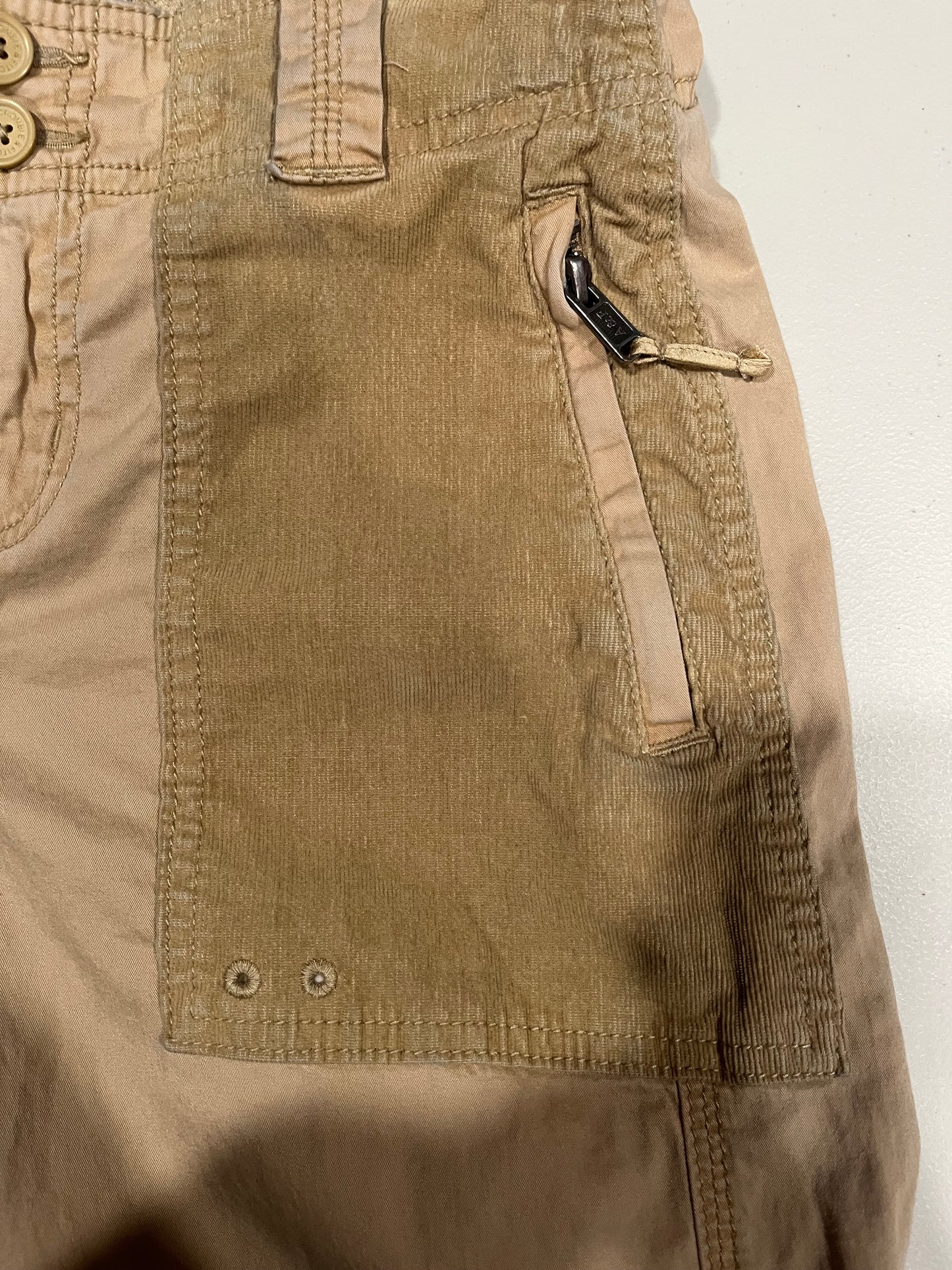 (XS/S) Vintage Aeropostale Adjustable Cargo Pants