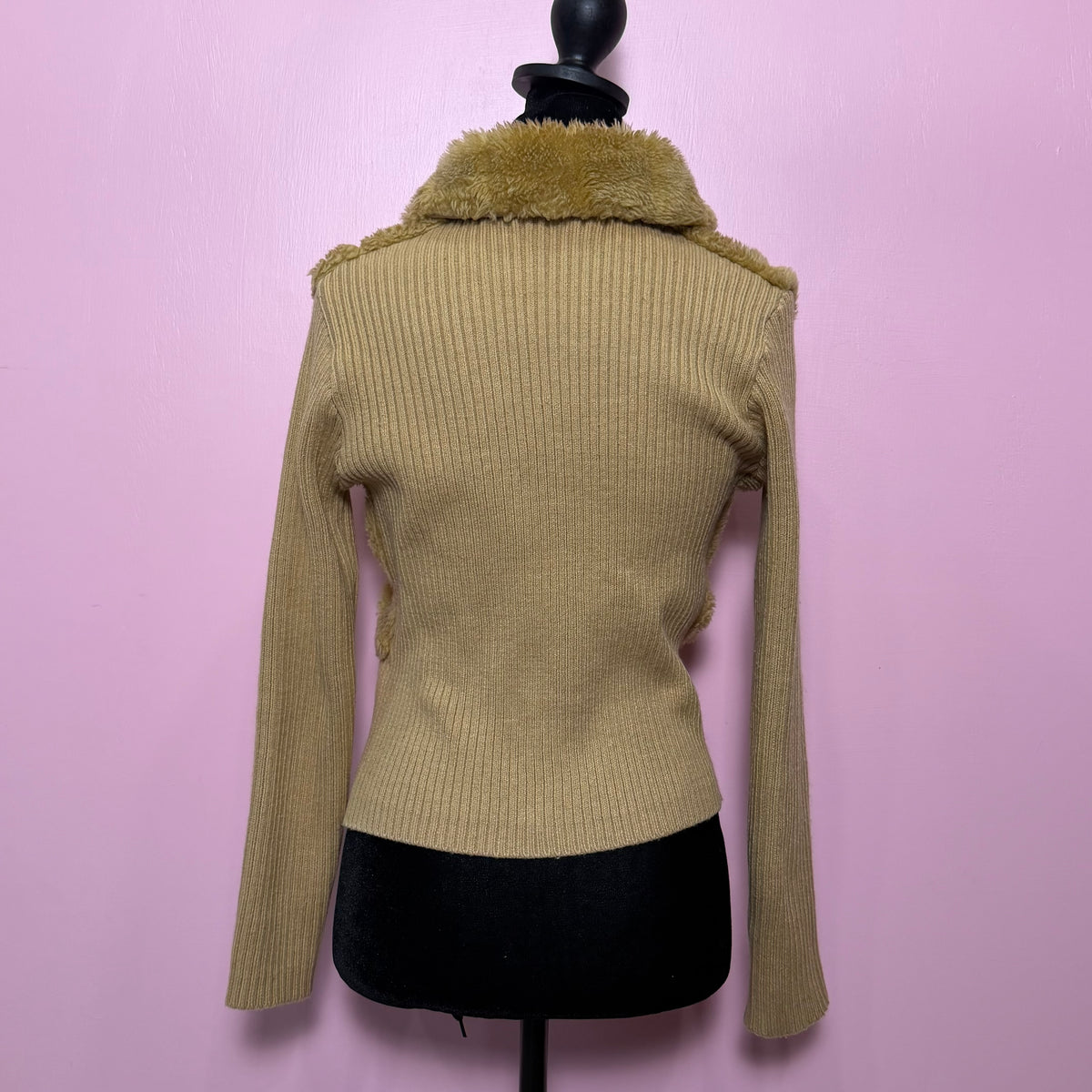 (S) 2000s tan fur jacket