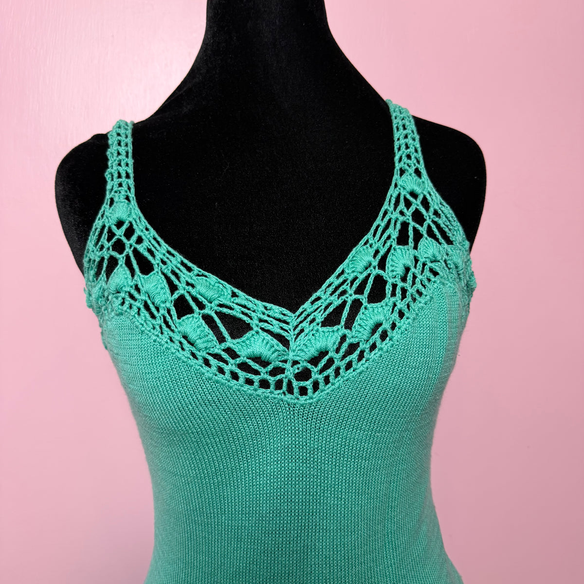 (S) vtg Junior House crochet tank top