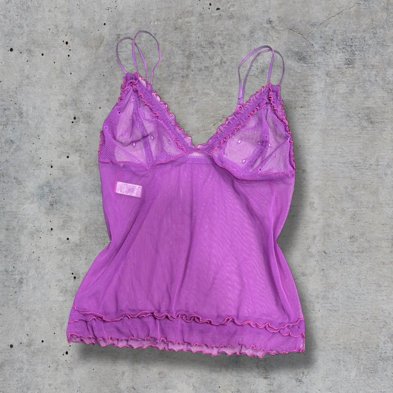 (S/M) 2000s purple fishnet lettuce trim top