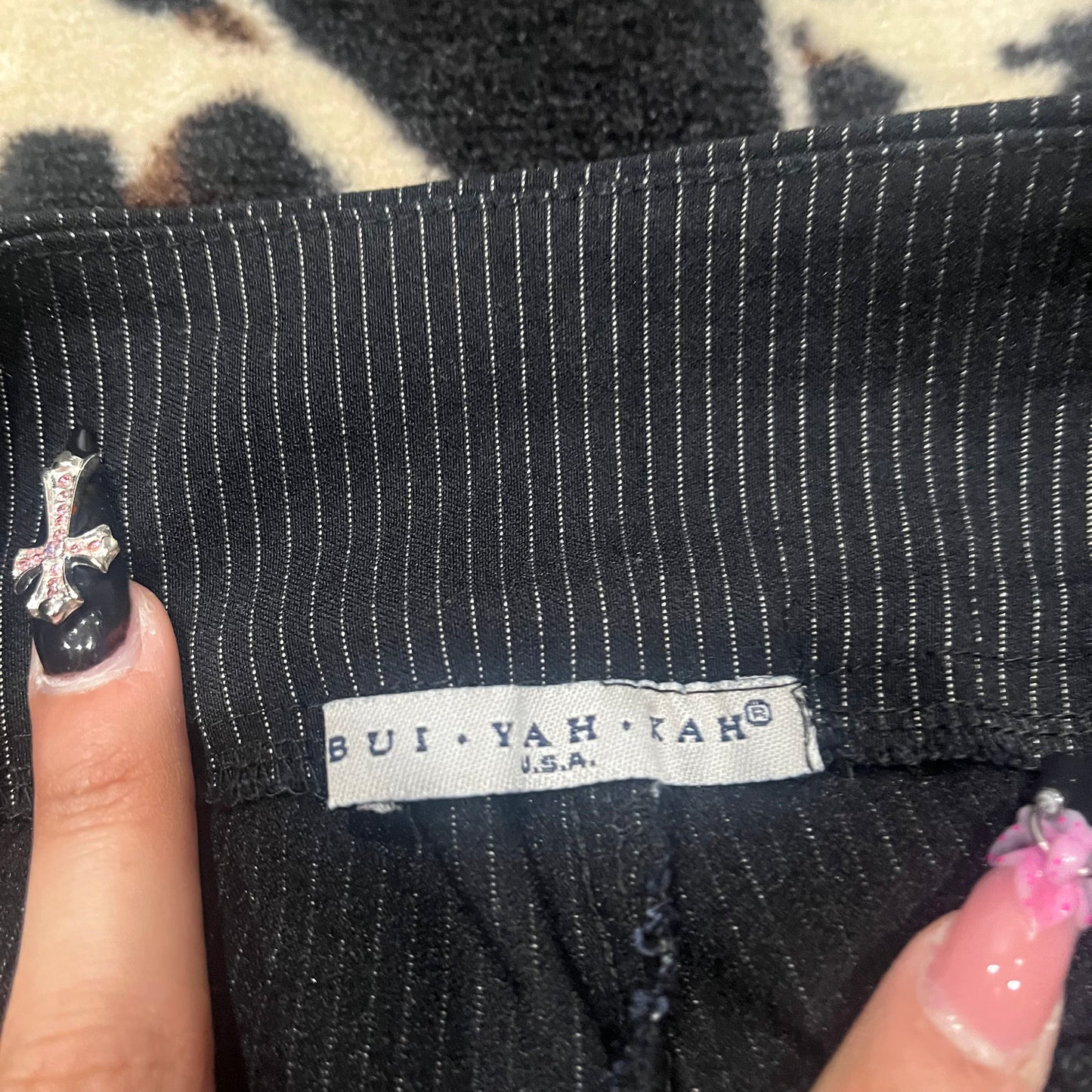 (S) 2000s Pinstripe Button Capris