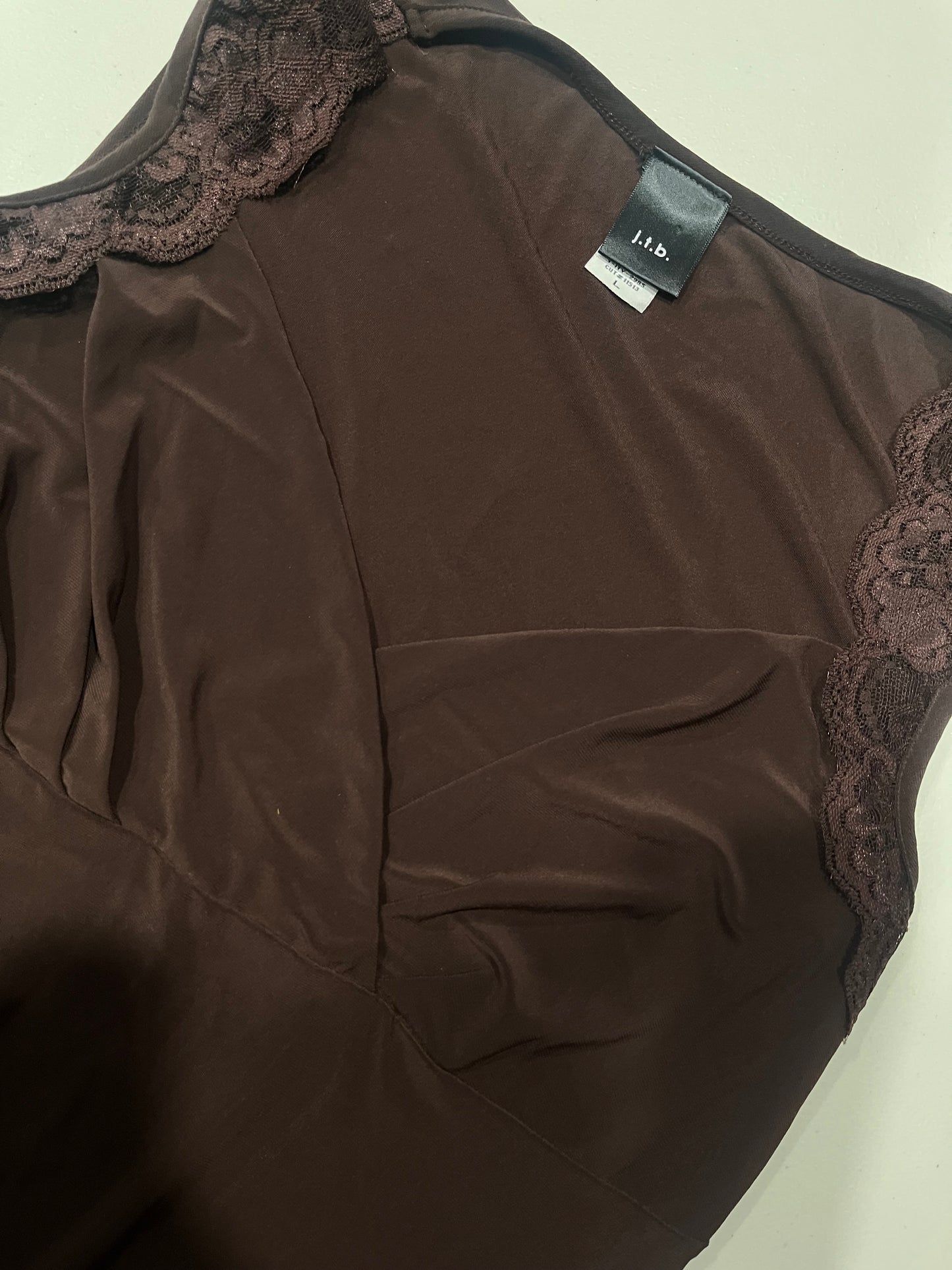 (L) 2000s Lace Trim Tank