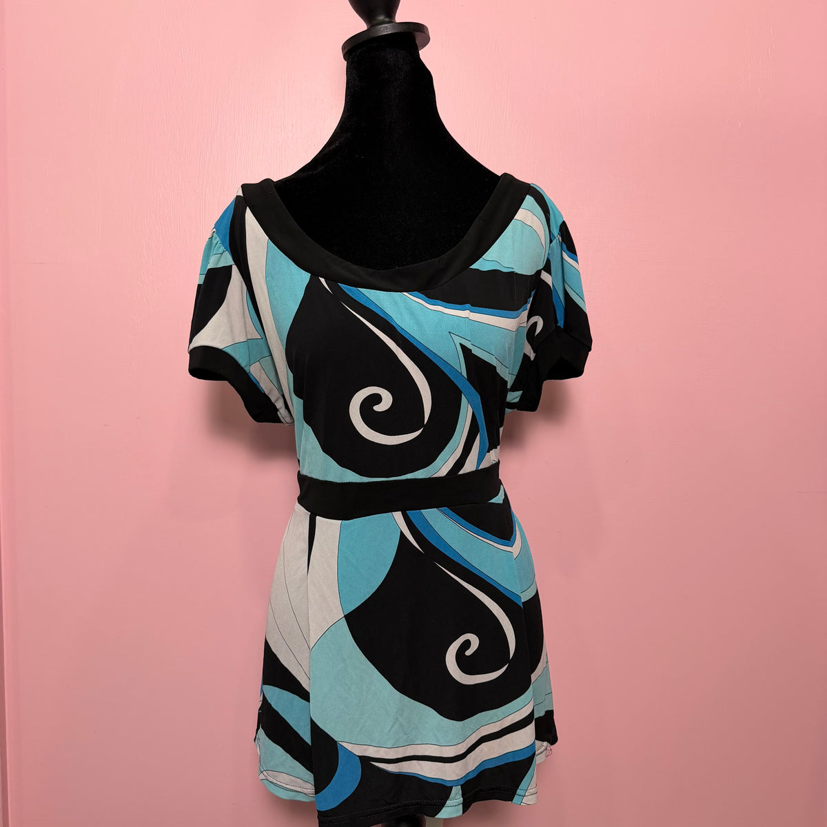 (L/XL) early 2000s babydoll tie up abstract print top