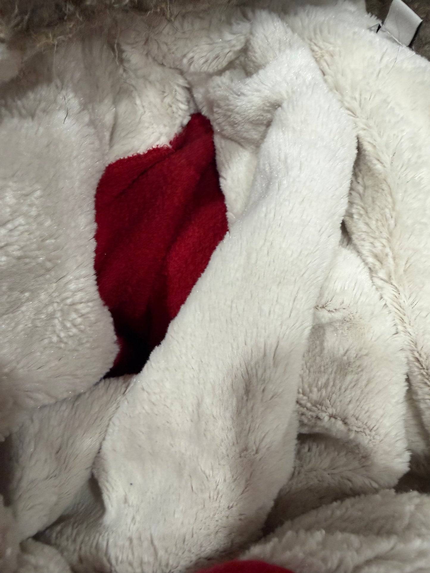 (M) early 2000s guess jeans fur hood red embellished red zip up jacket