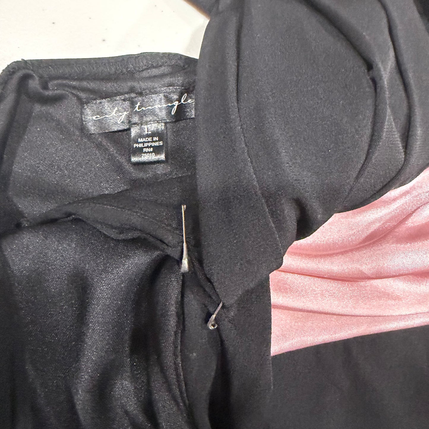 (M/L) early 2000s pink satin black lace trim dress