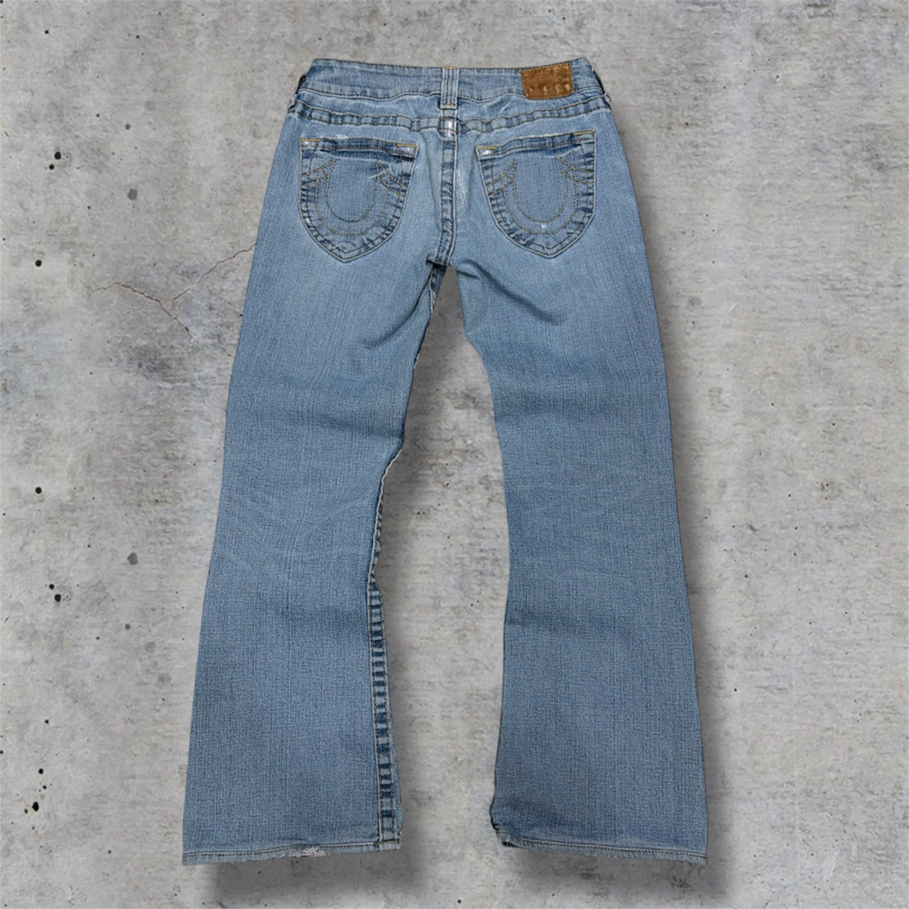 (28/29”) true religion flared denim jeans
