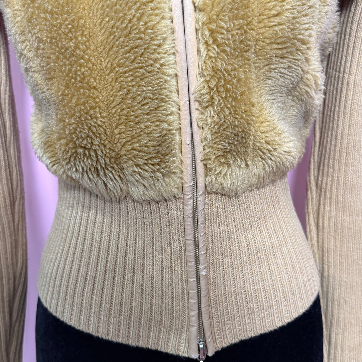 (S) 2000s tan fur jacket