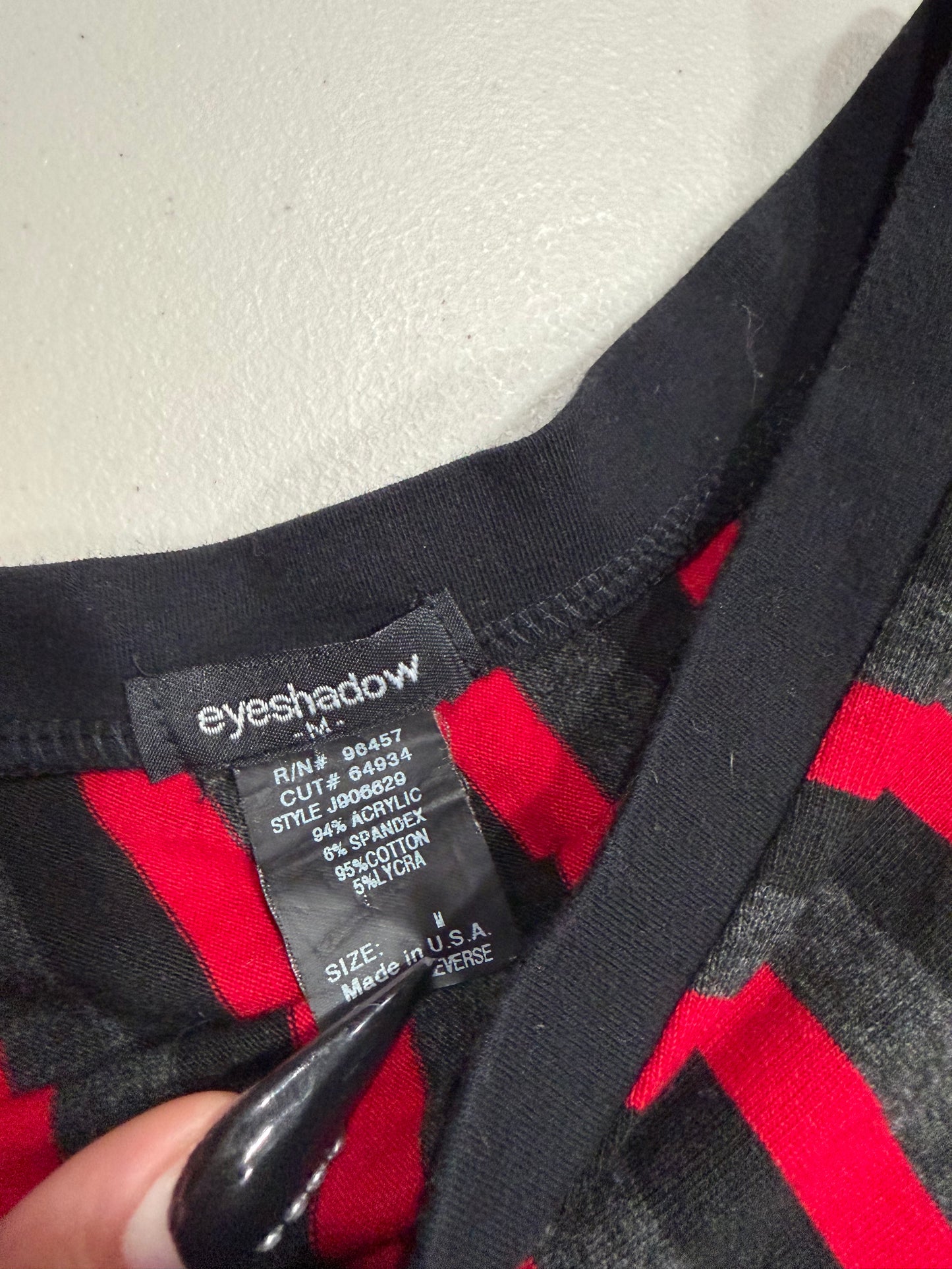 (S/M) Y2K Eyeshadow striped one sleeved top