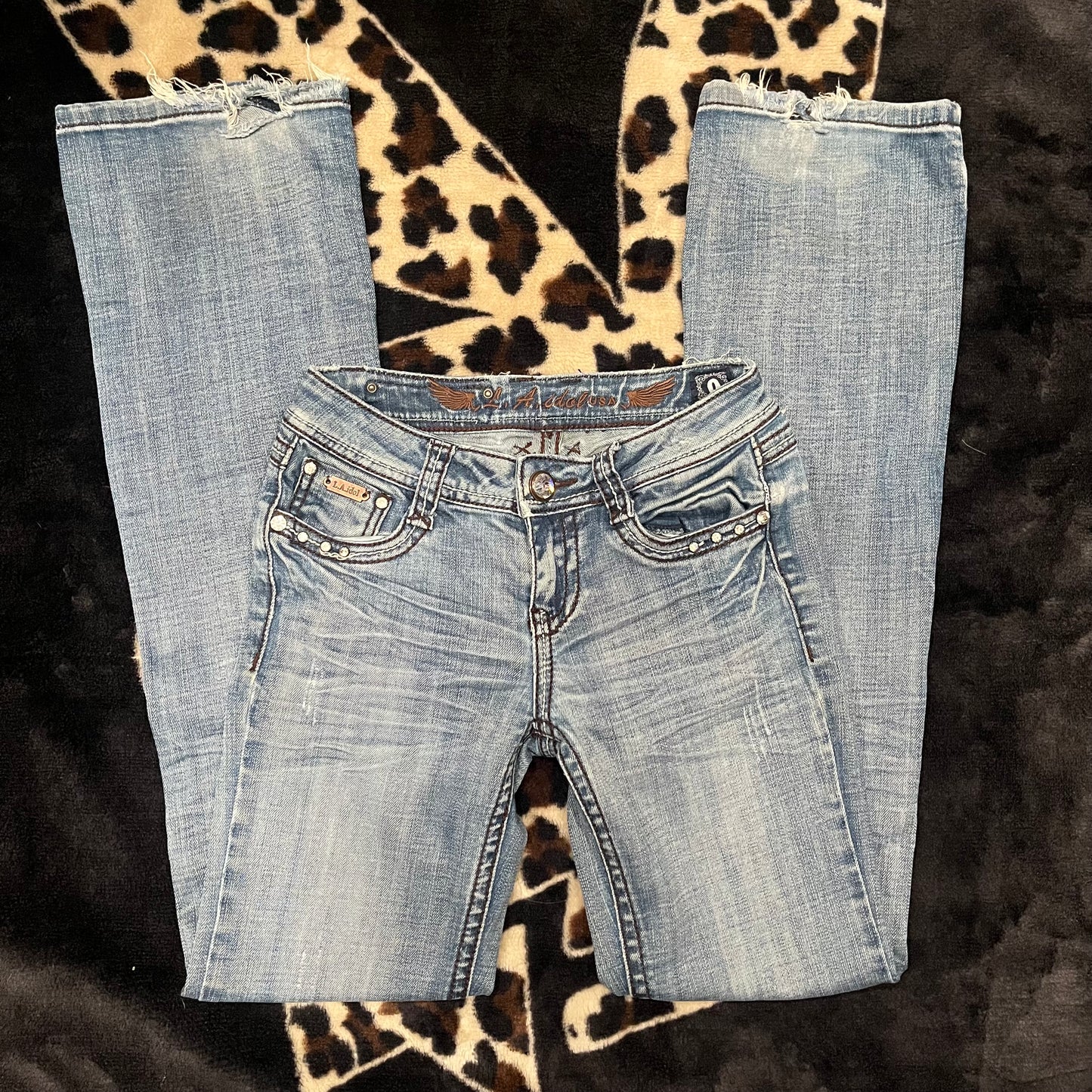 (26”) Y2K Angel Wing Embellished Flared Jeans