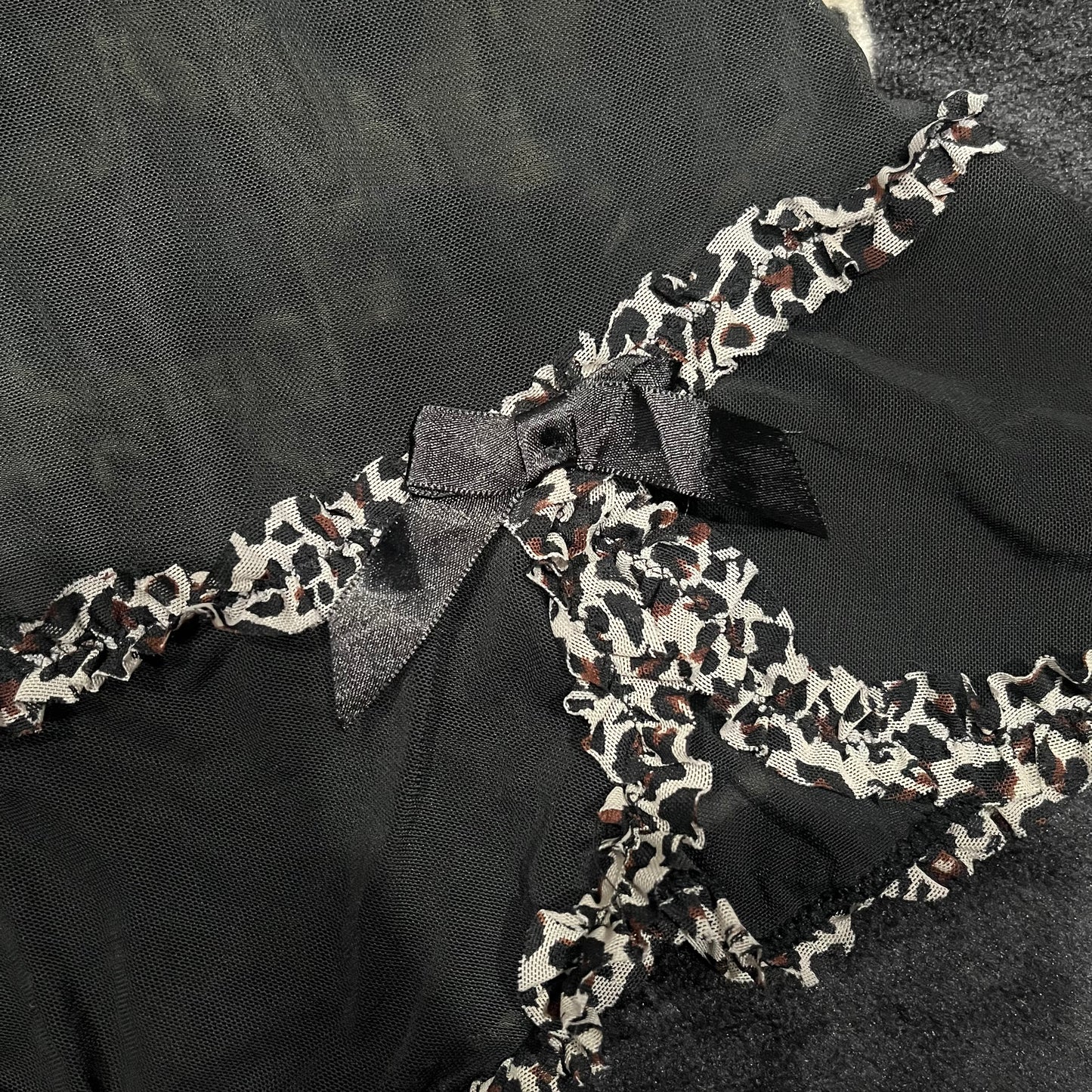 (M) 2000s rampage lingerie leopard print ruffled bow top