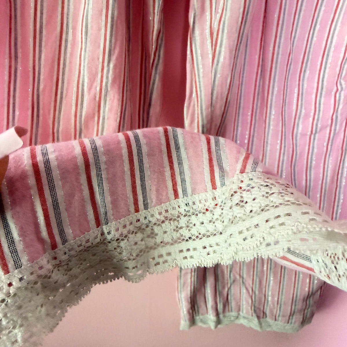 (XS/S) 2000s Lei striped lace trim pink pj pants