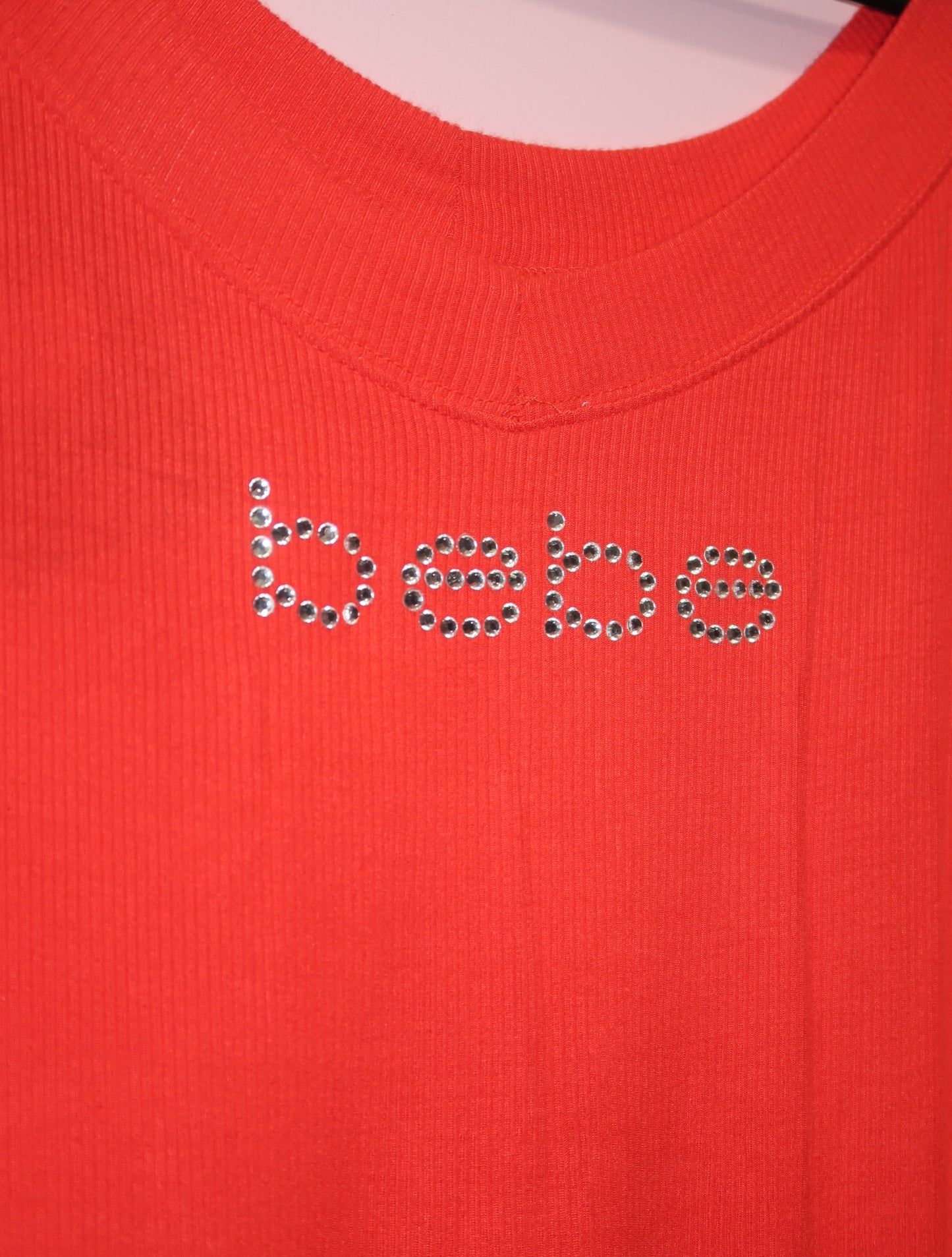 (XL) Bebe rhinestones top