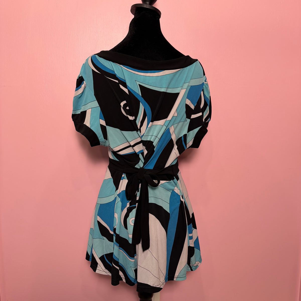 (L/XL) early 2000s babydoll tie up abstract print top