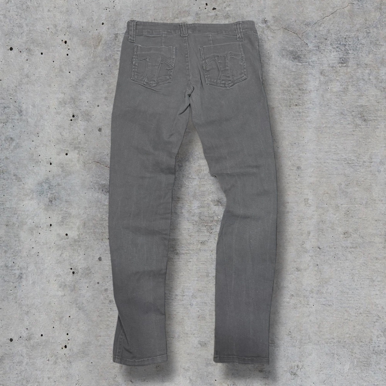 (30”) tripp grey skinny jeans
