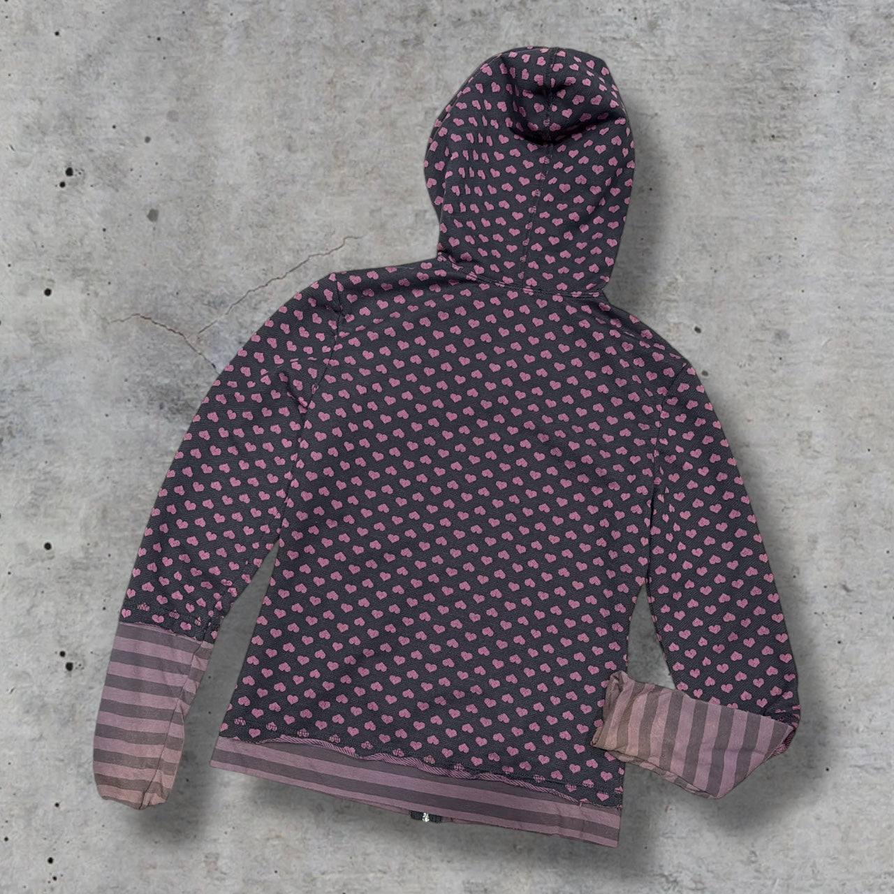 (S/M) vintage/y2k true love skull & heart jacket