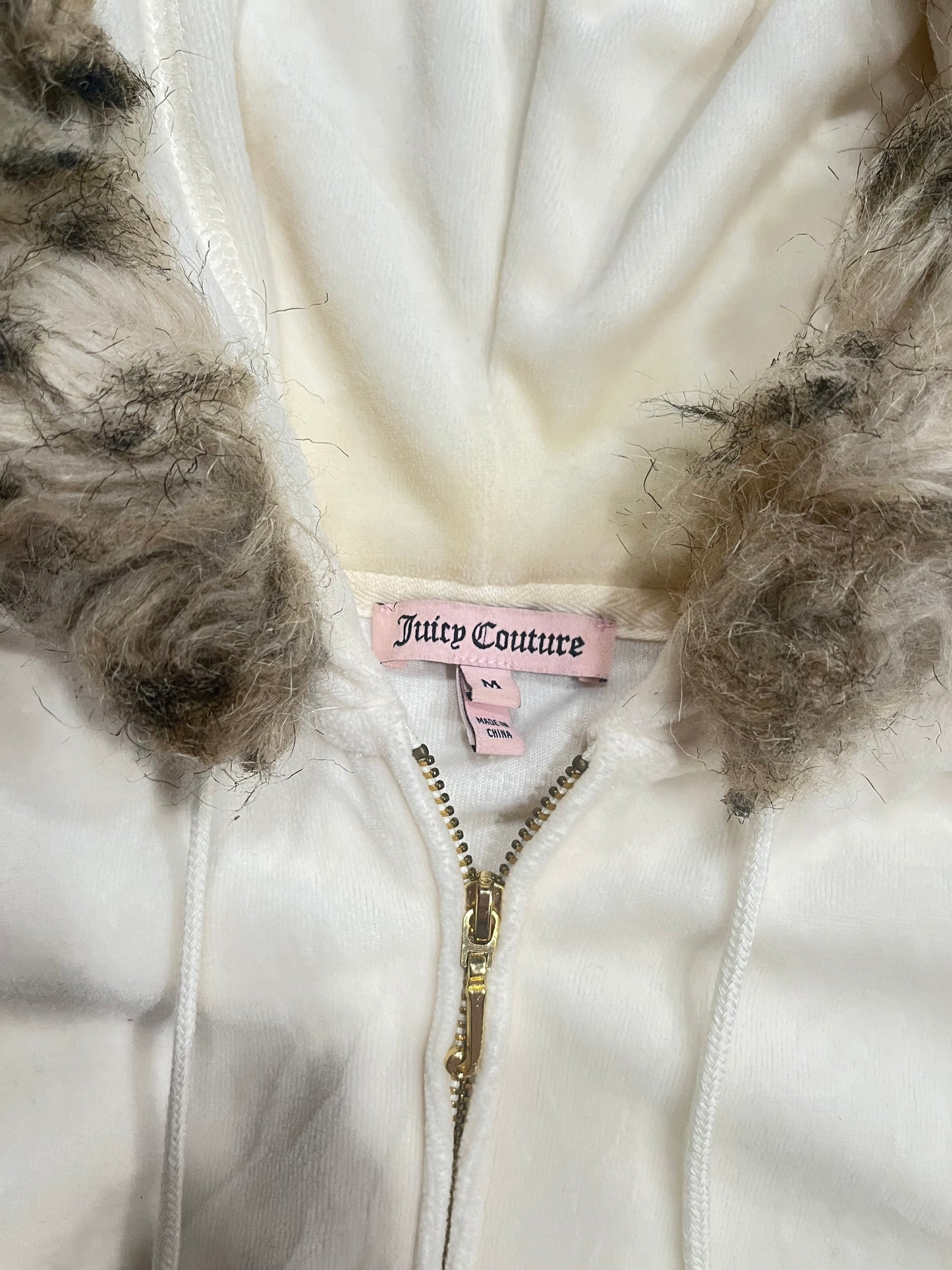 (M) 2000s Iconic Juicy Couture Pom Pom Fur Hood Velour Jacket