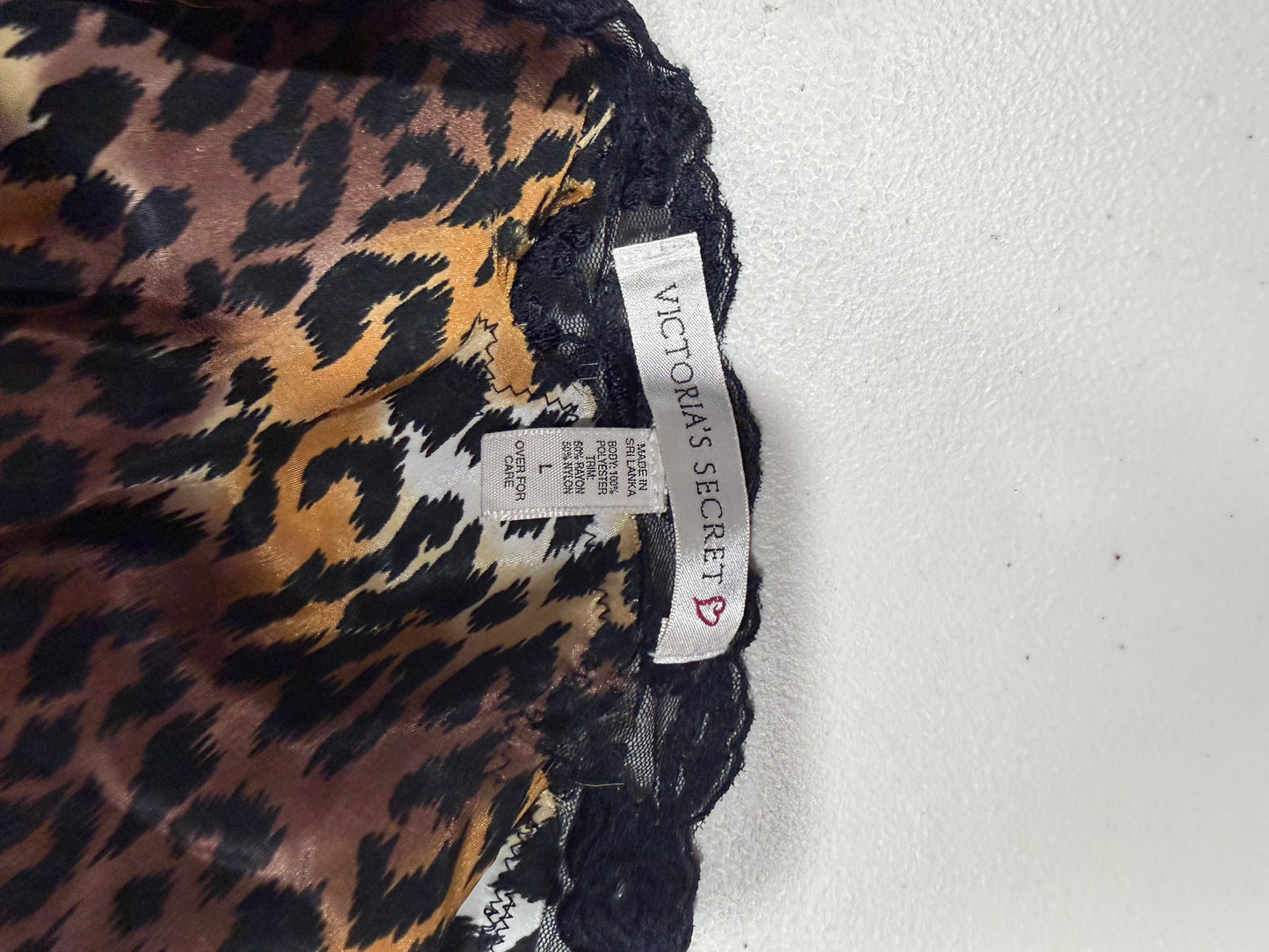 (L) early 2000s victoria’s secret silk leopard print lingerie lace trim set