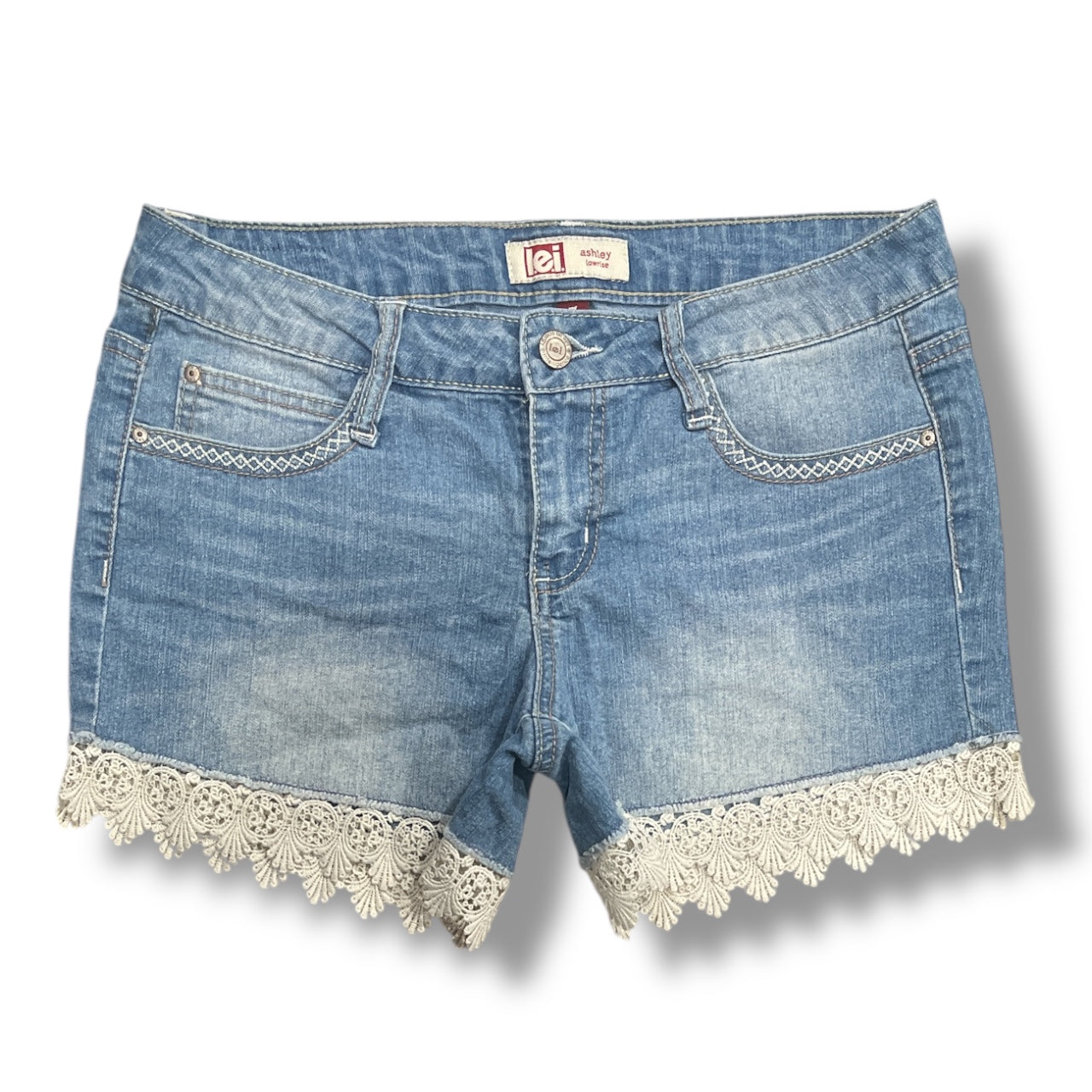 (30”) 2000s Lei Lace Trim Denim Shorts