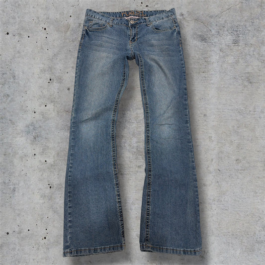 (34”) 2000s rue21 flared jeans