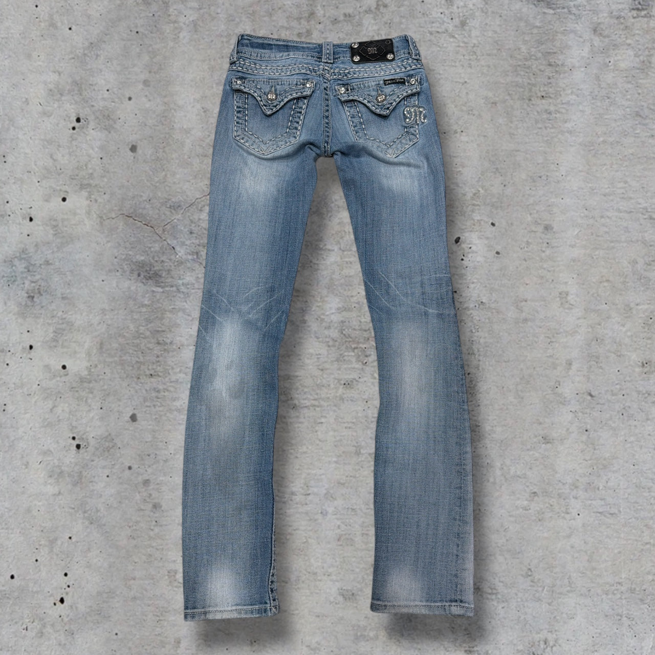 (25”) 2000s Miss Me skinny jeans