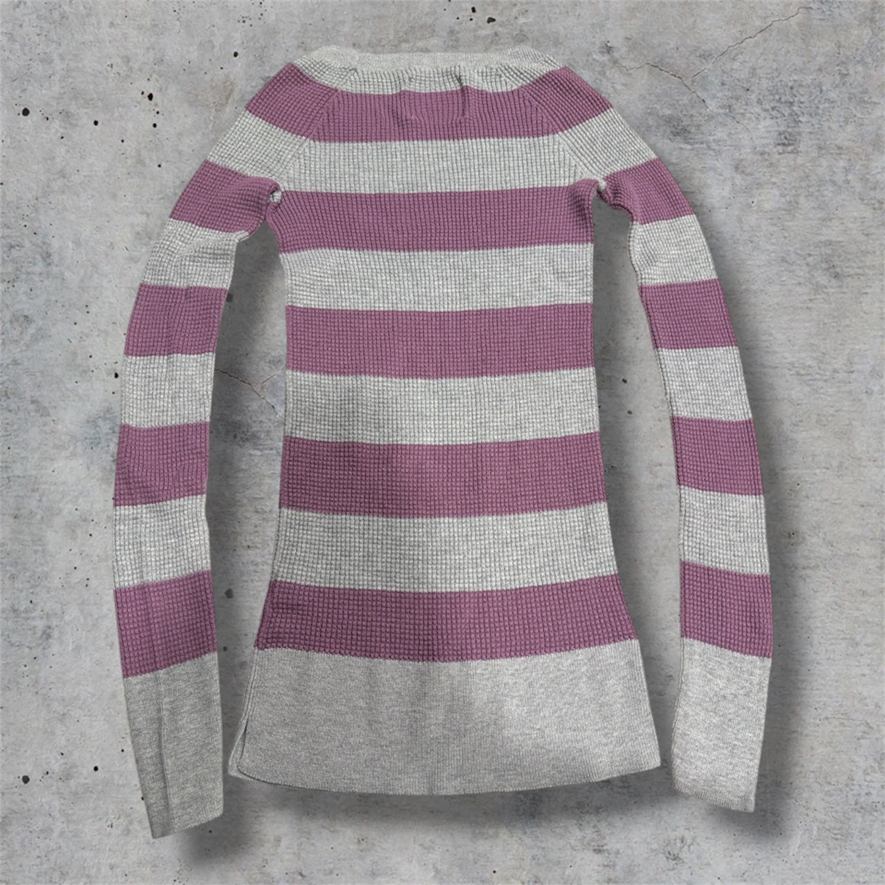 (XS) 2000s american eagle fitted striped thermal long sleeve