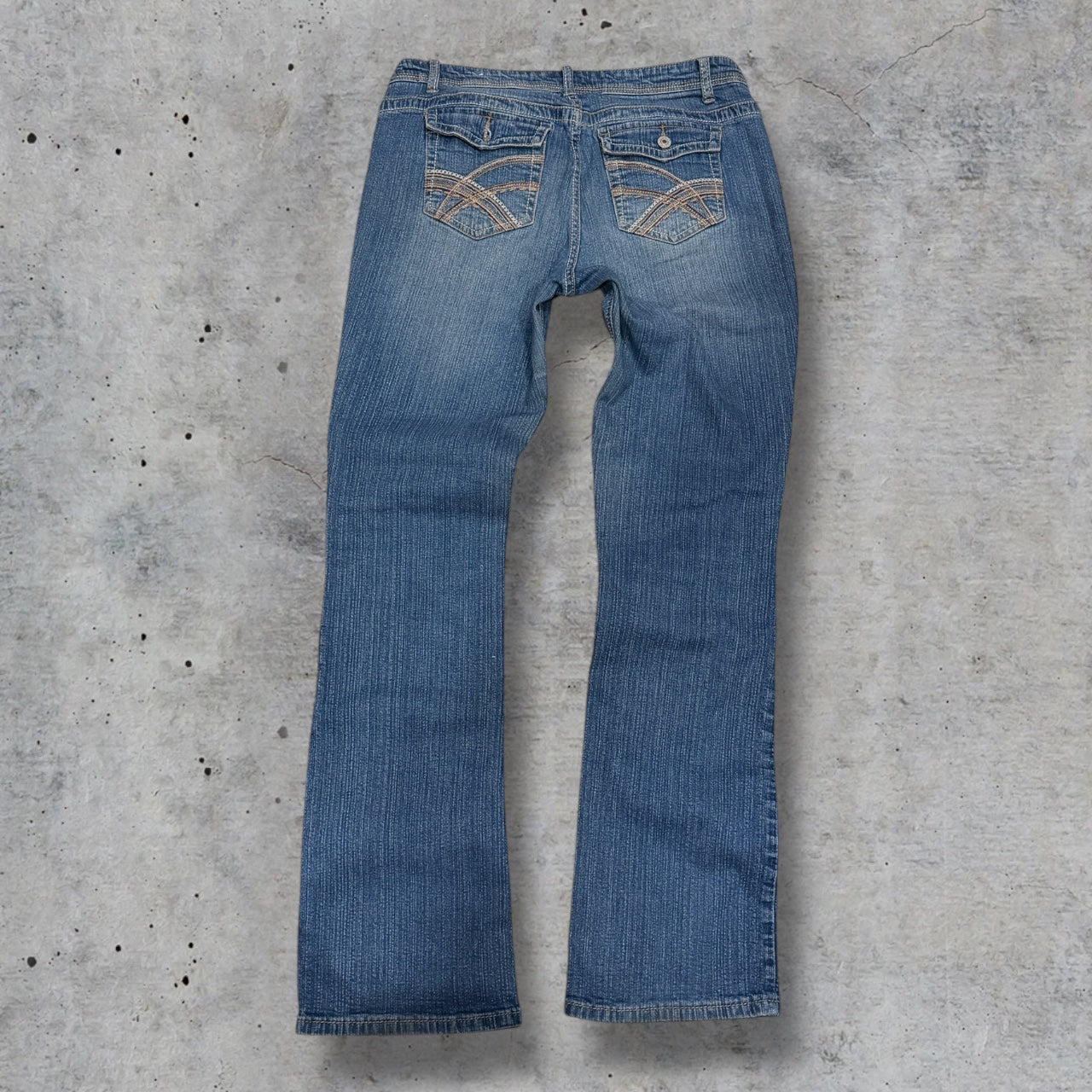 (34”) 2000s rue21 low rise flared jeans