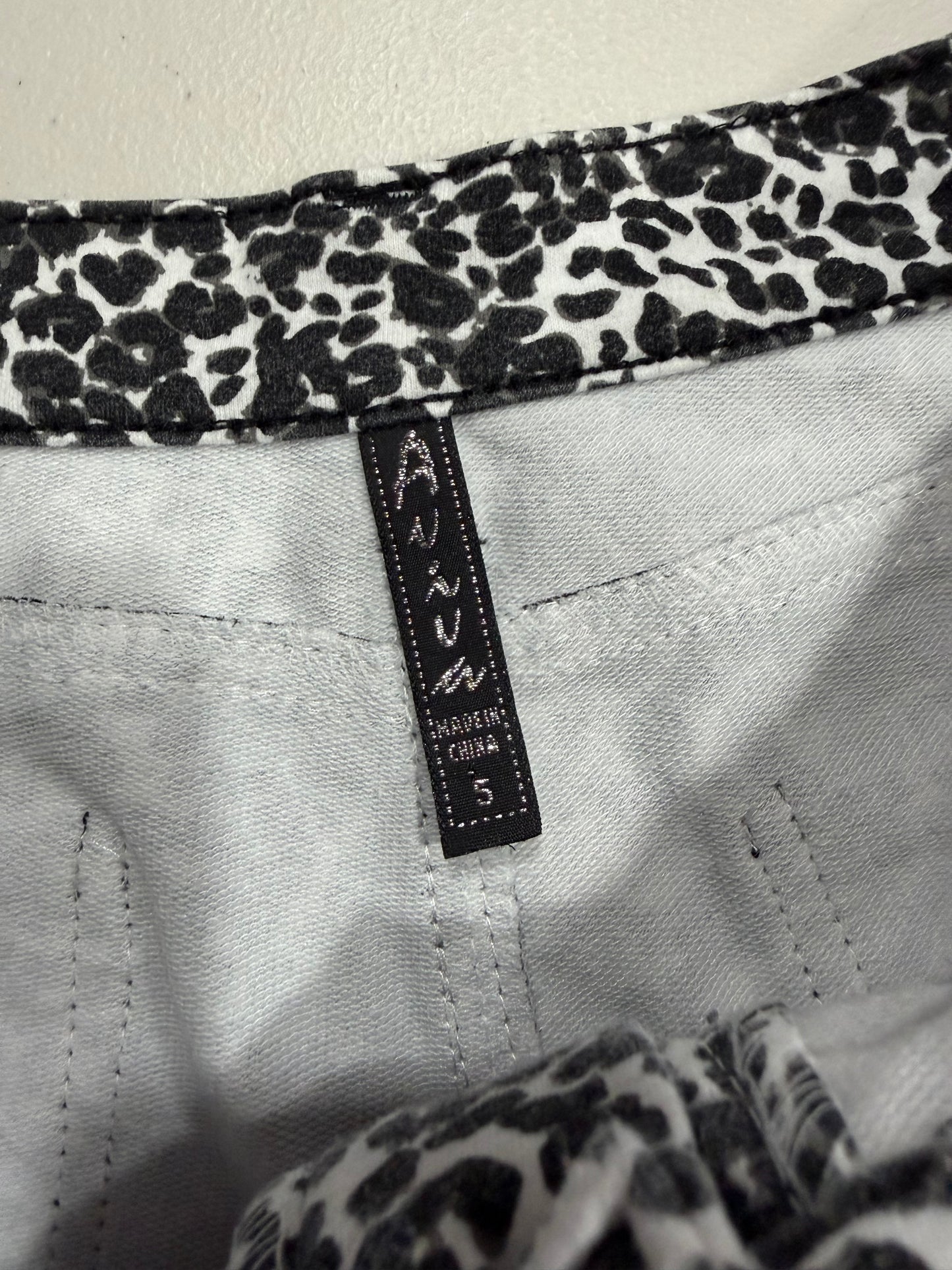 (25”) 2000s Cheetah Print Mini Shorts