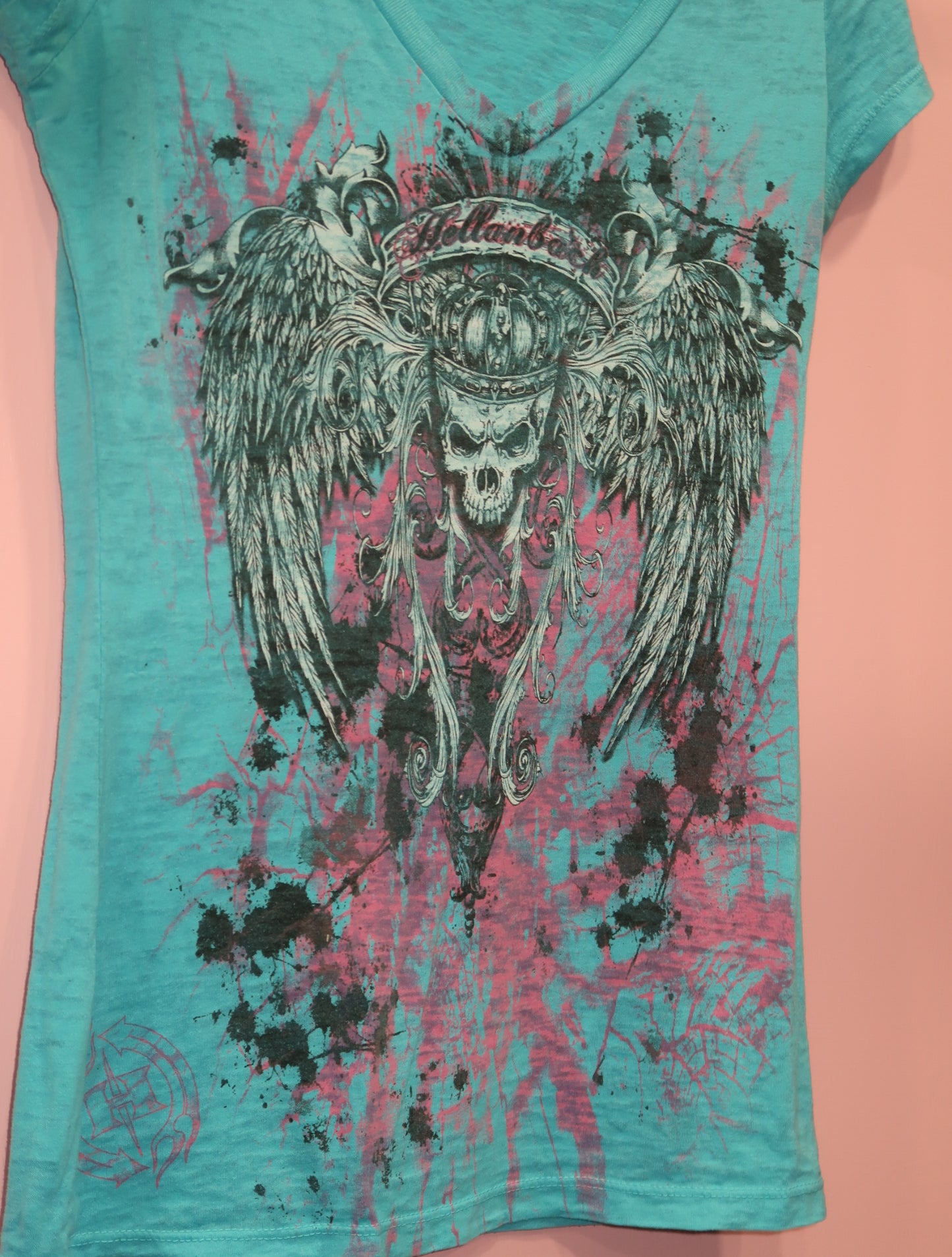 (S/M) y2k skull & wing teal top