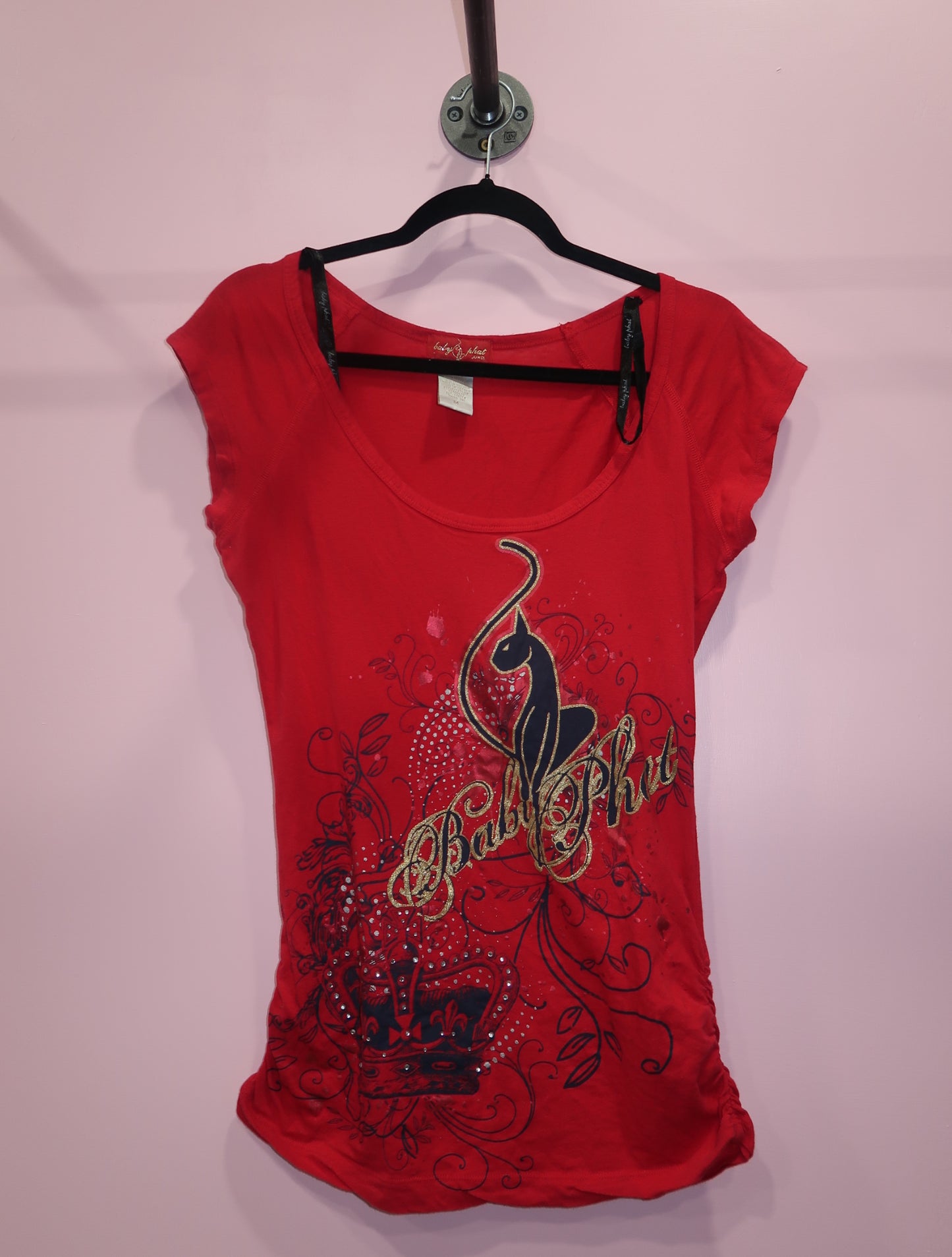 (M/L) 2000s Baby Phat red & gold graphic tee
