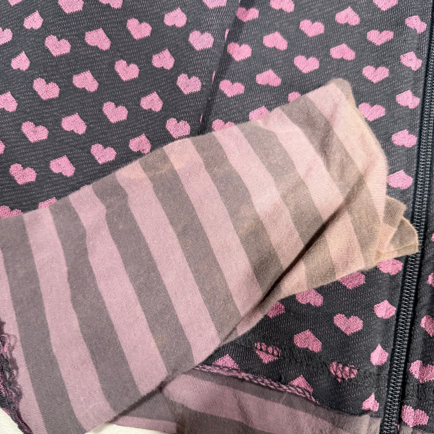 (S/M) vintage/y2k true love skull & heart jacket