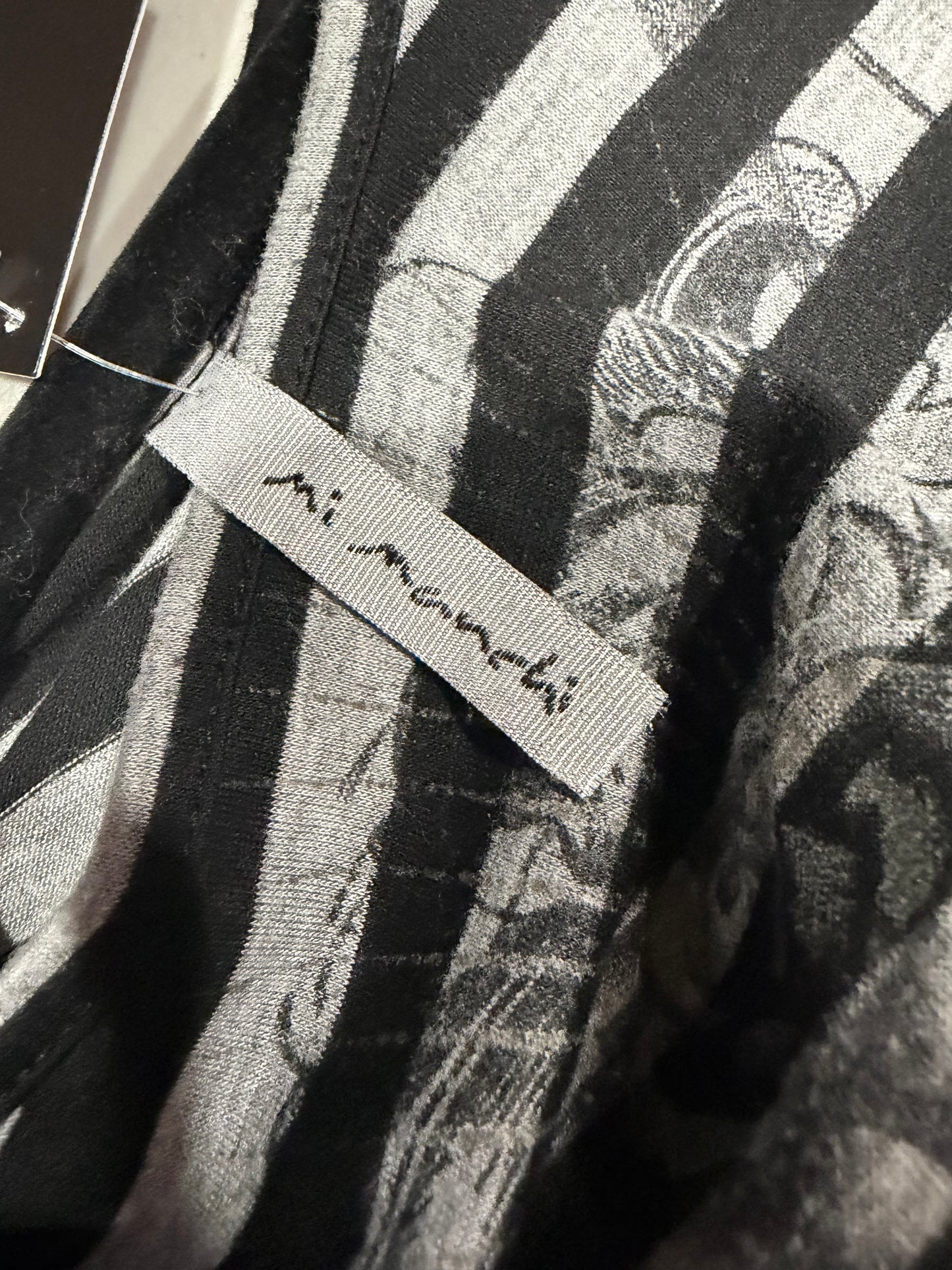 (L) grunge striped graphic mini dress