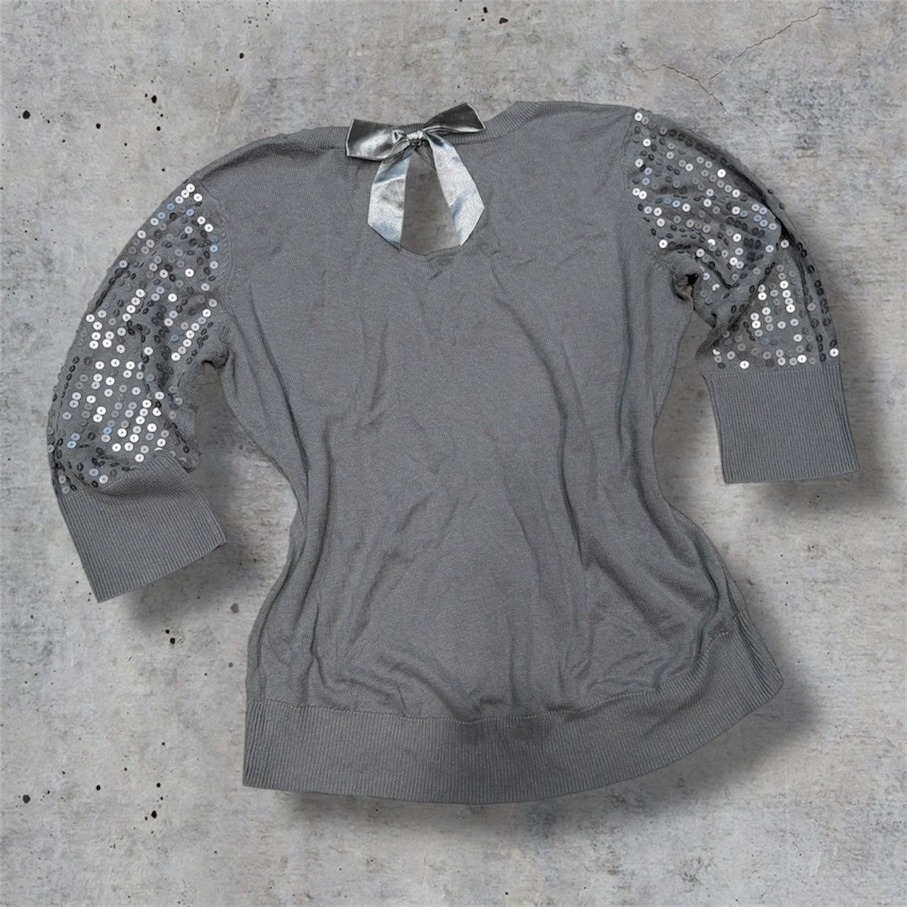 (L/XL) Y2K sequin silk bow tie sweater top