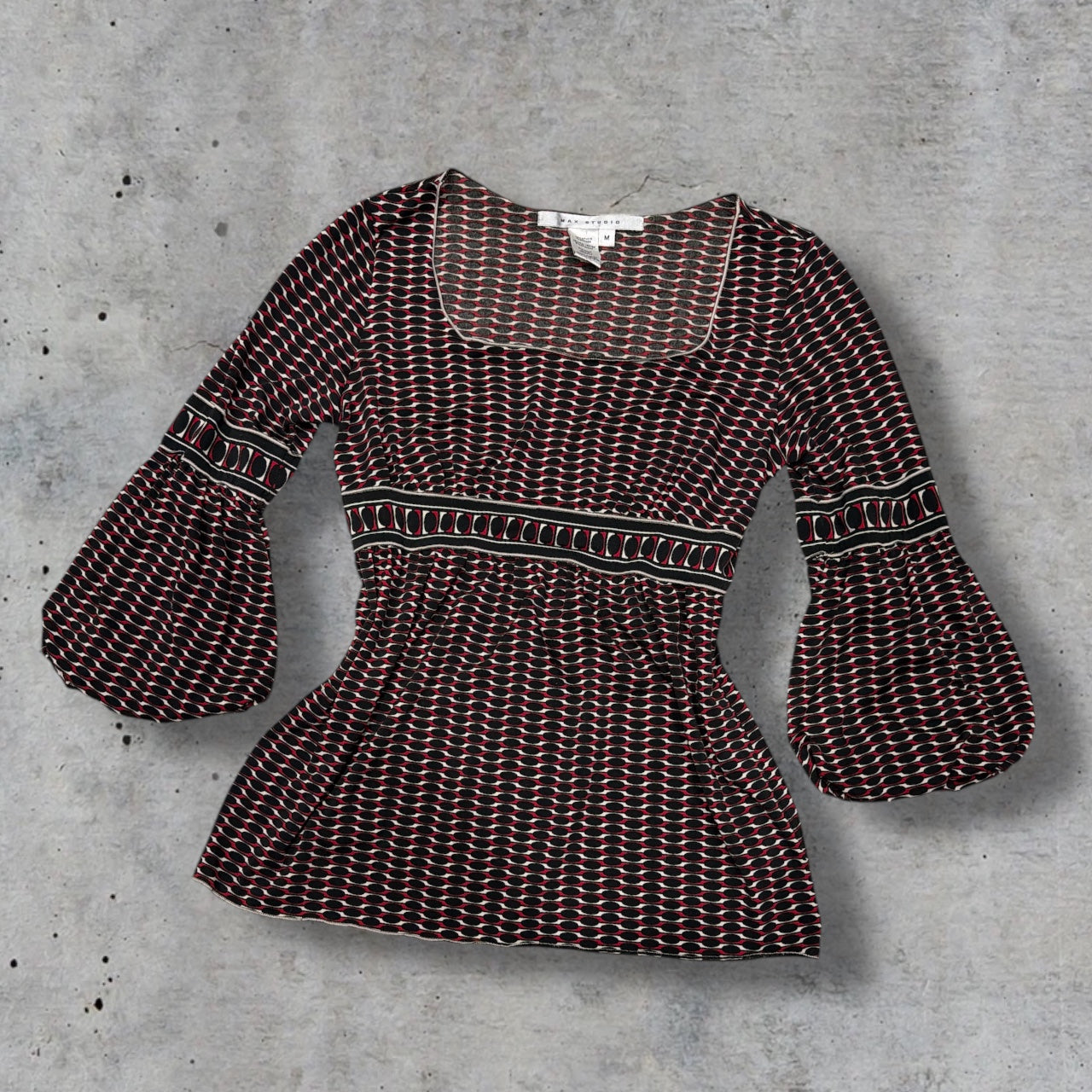 (M) vintage black & red flounced sleeve babydoll top