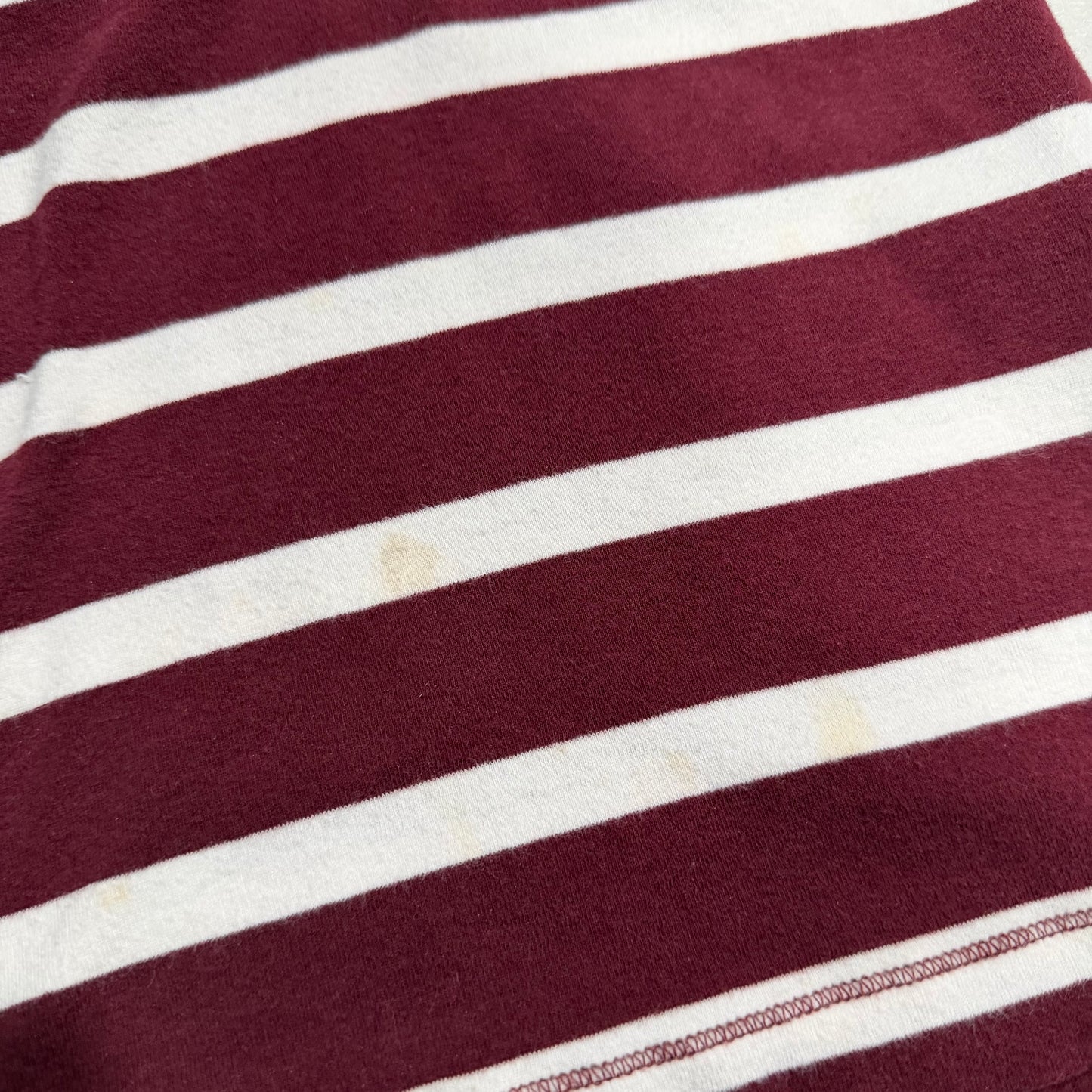 (XS) 2000s abercrombie & fitch henley style striped maroon top