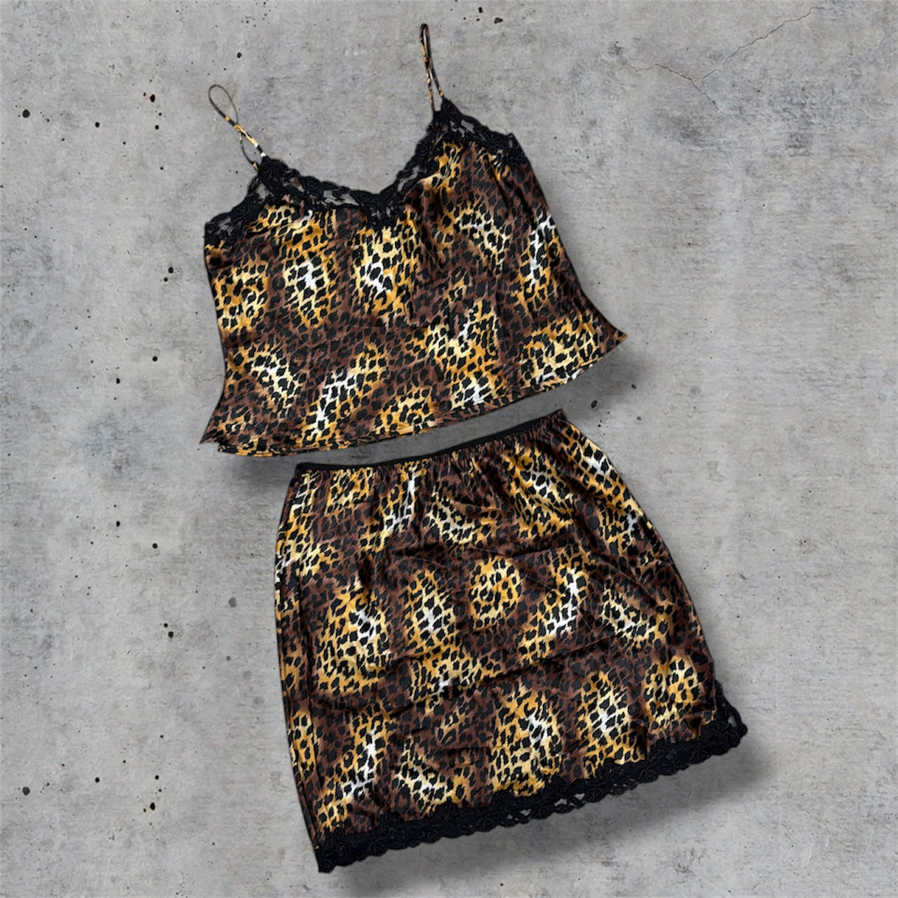 (L) early 2000s victoria’s secret silk leopard print lingerie lace trim set