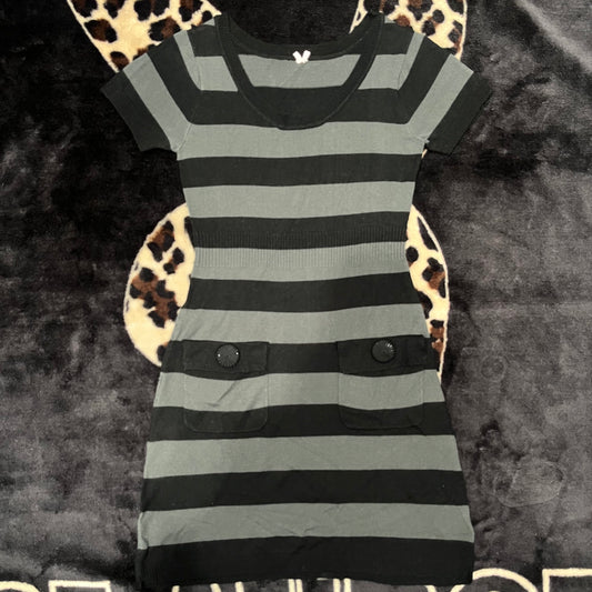 (M/L) Grunge Striped Button Pocket Dress