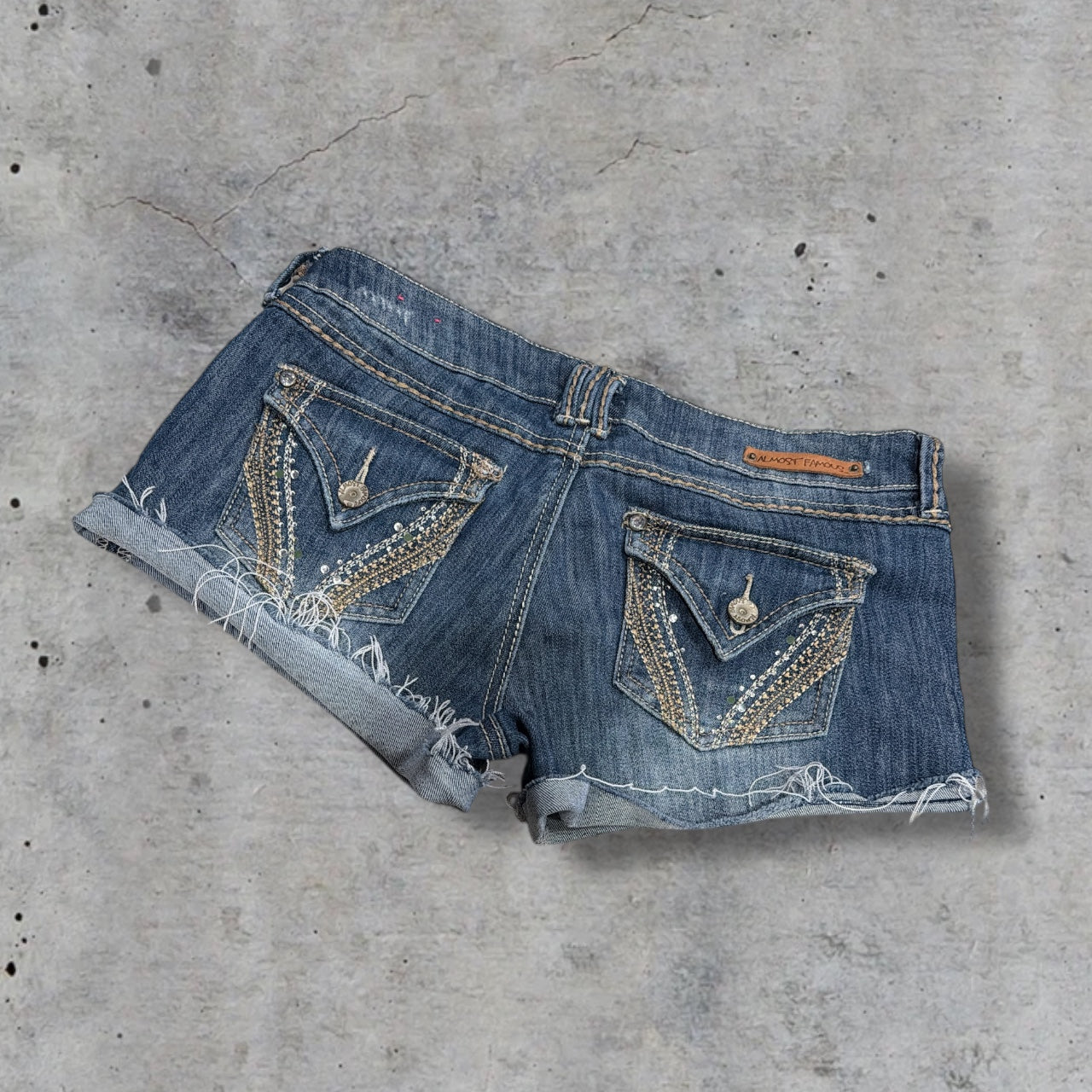 (30”) y2k almost famous denim embellished shorts