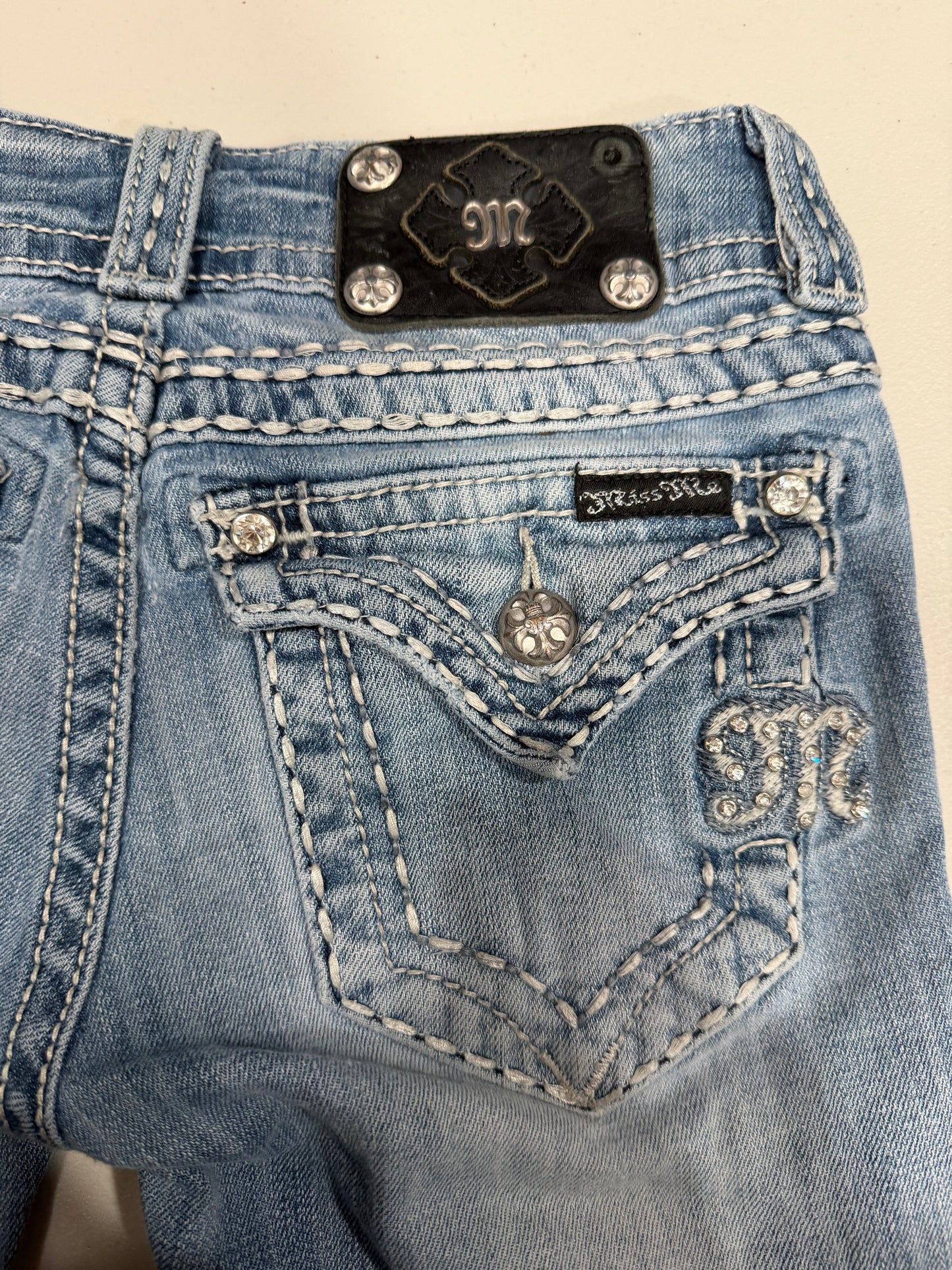 (25”) 2000s Miss Me skinny jeans