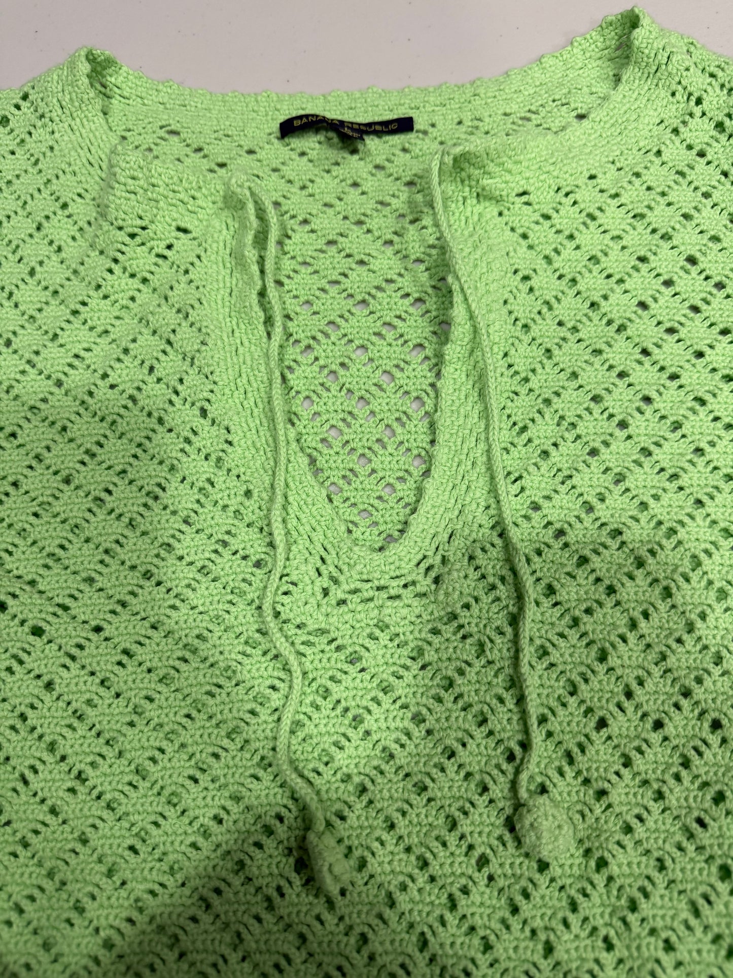 (M/L) y2k lime green banana republic crochet top