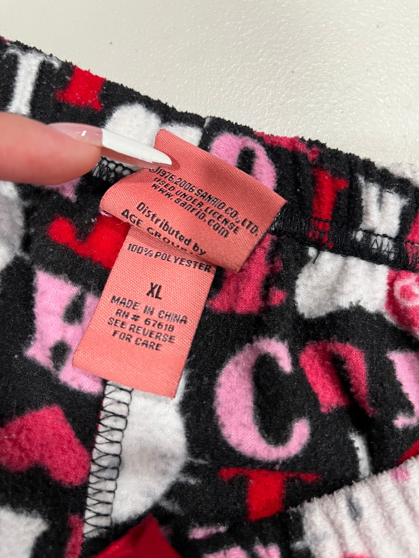 (L/XL) 2000s Hello Kitty PJ Pants